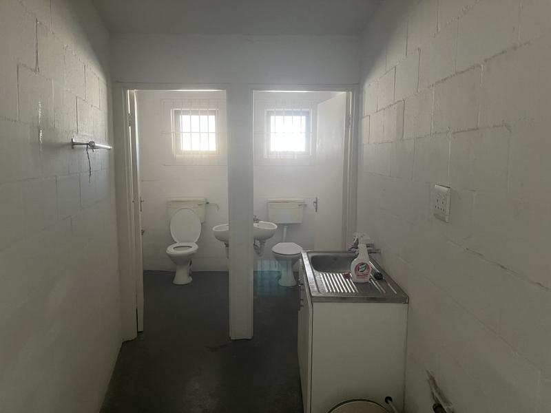 To Let Commercial Property for Rent in Montague Gardens Western Cape